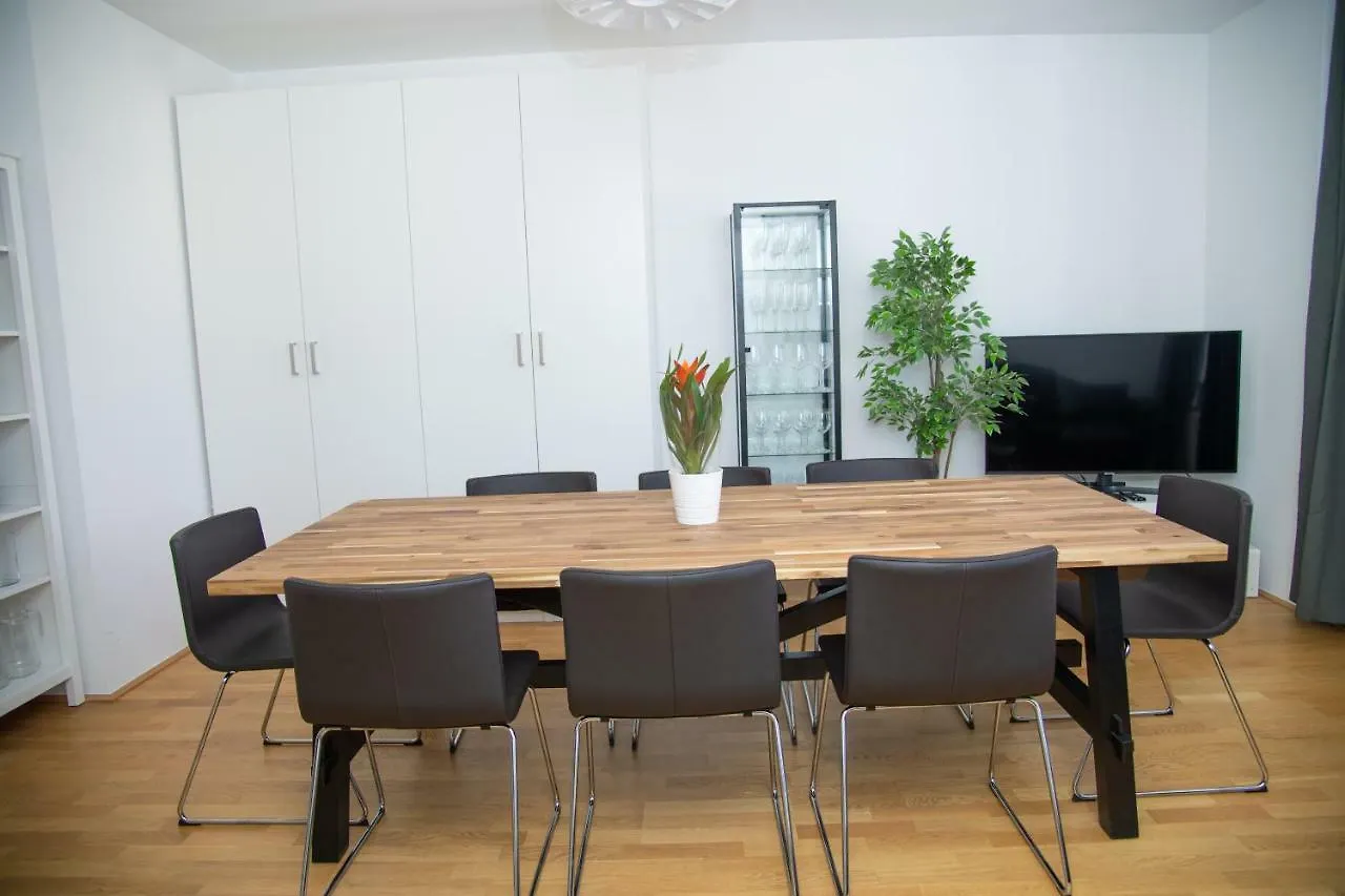 Vienna Hotspot Wien Mitte Apartament 0*,  Austria